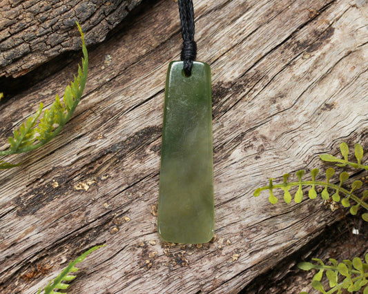 NZ Greenstone Small Freeform Toki Pendant (BN016) Hapopo Pounamu