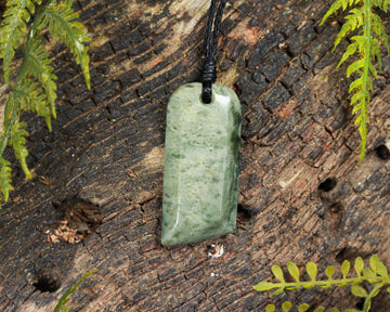 NZ Greenstone Small Freeform Toki Pendant (BN011) Hapopo Pounamu
