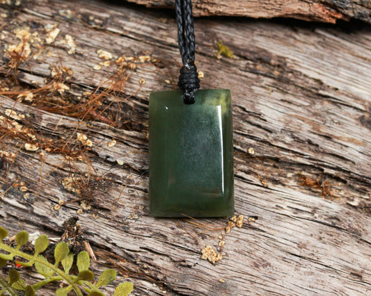NZ Greenstone XSmall Freeform Toki Pendant (BN569) Flower Jade Pounamu