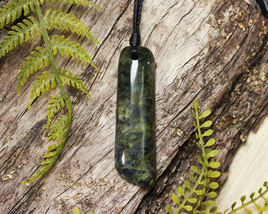 NZ Greenstone Small Freeform Toki Pendant (BN572) Douglas Creek Pounamu