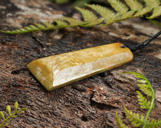 NZ Greenstone Medium Freeform Toki Pendant (BN574) Flower Jade Pounamu