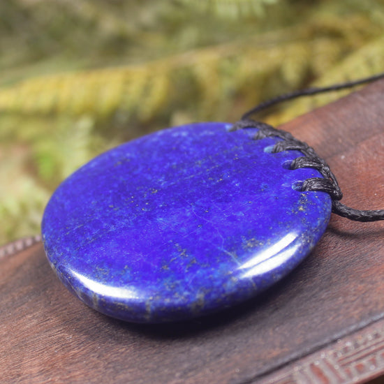 Lapis Lazuli Porowhita 