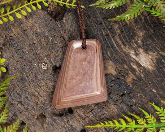 NZ Jasper Small Freeform Toki Pendant (BN577)