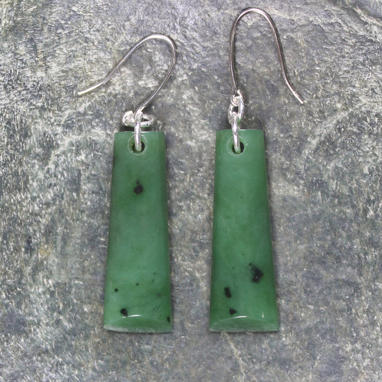 Toki Earrings carved from Hapopo Pounamu - NZ Greenstone