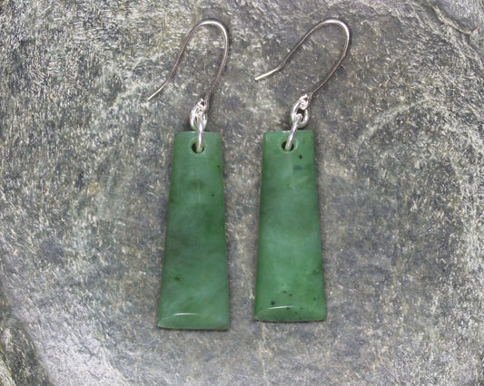 Toki Earrings carved from Hapopo Pounamu - NZ Greenstone