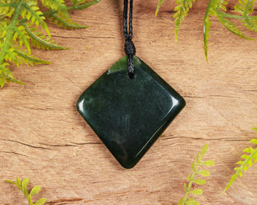 NZ Greenstone Small Freeform Pendant (BN601) Kawakawa Pounamu