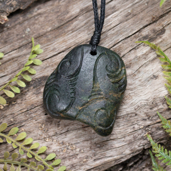 NZ Serpentine Small Freeform Pendant