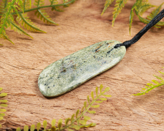 NZ Greenstone Medium Freeform Roimata Pendant (BN604) Hapopo Pounamu