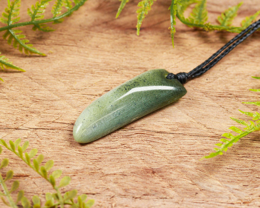 NZ Greenstone Small Freeform Niho Taniwha Tooth Pendant (BN605) Tangiwai Pounamu