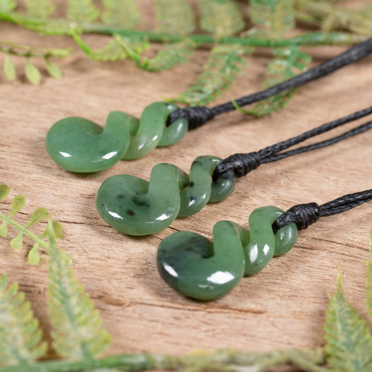 NZ Greenstone XSmall Twist Pendant Hapopo Pounamu