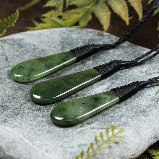 NZ Greenstone Small Roimata Pendant (BW593) Hapopo Pounamu