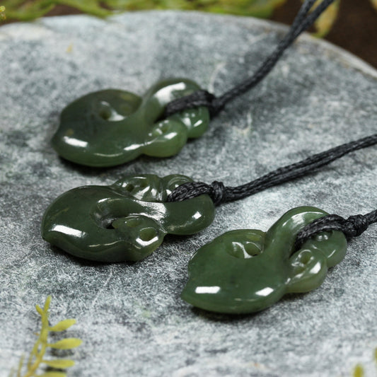 NZ Greenstone Small Manaia Pendant (BW612) Kawakawa Pounamu