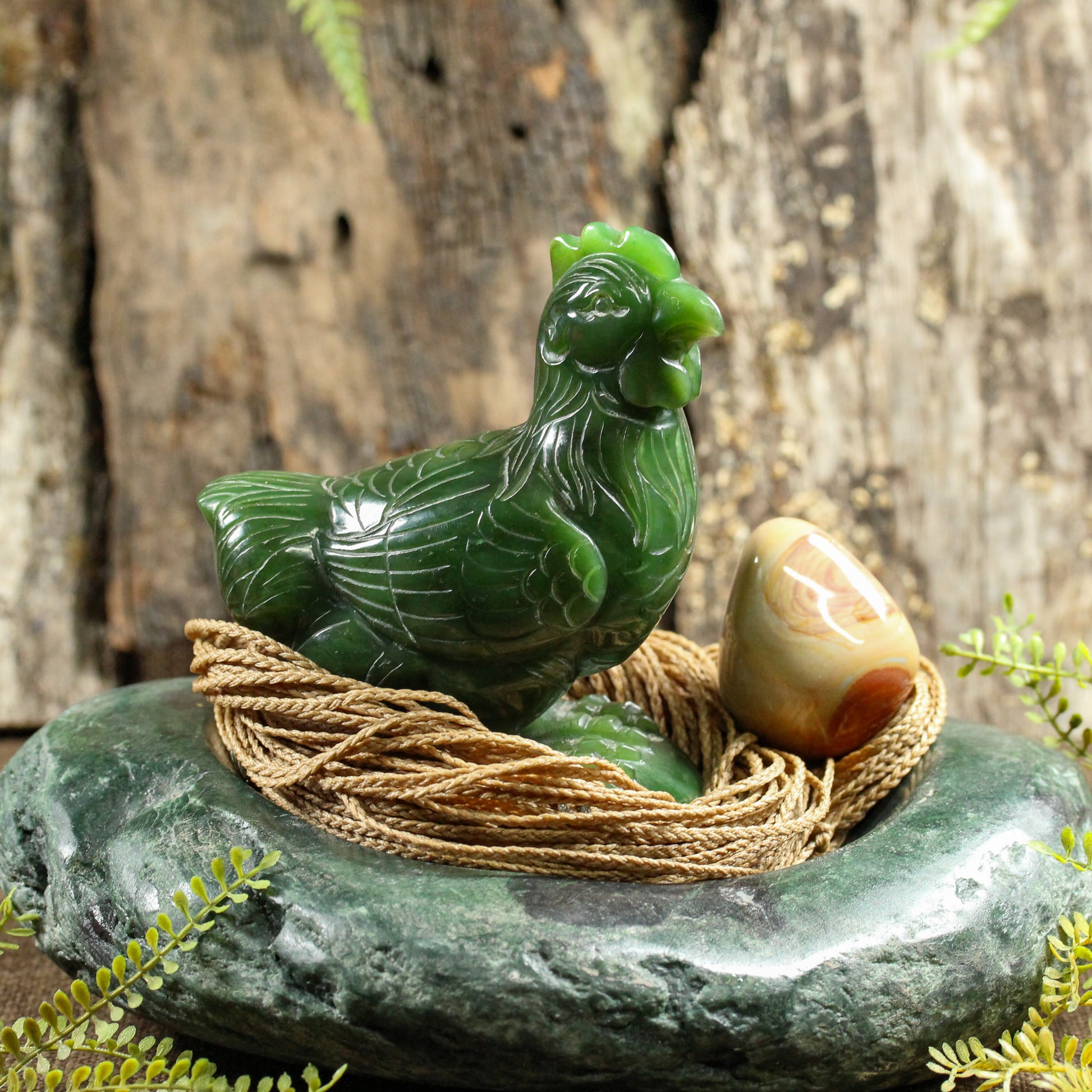 Pounamu Chicken Scultpure