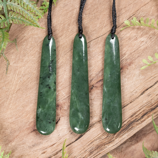NZ Greenstone Medium Roimata Pendant Hapopo Pounamu