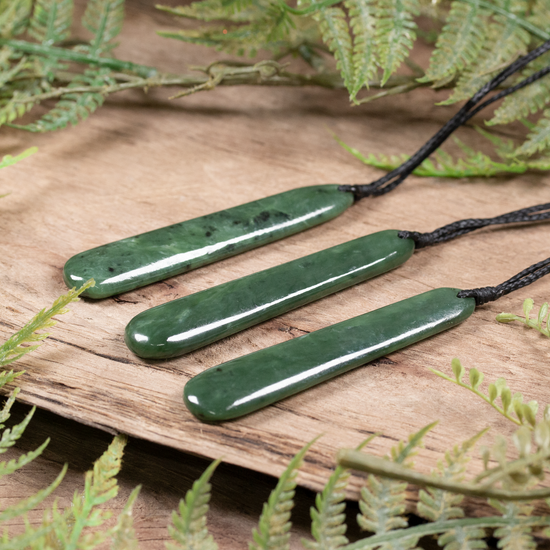 NZ Greenstone Medium Roimata Pendant Hapopo Pounamu