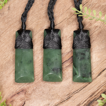 NZ Greenstone XSmall Toki Pendant Hapopo Pounamu