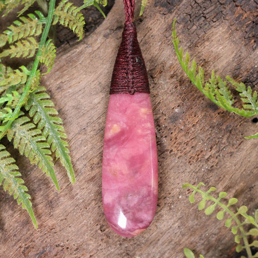 Rhodonite Roimata pendant