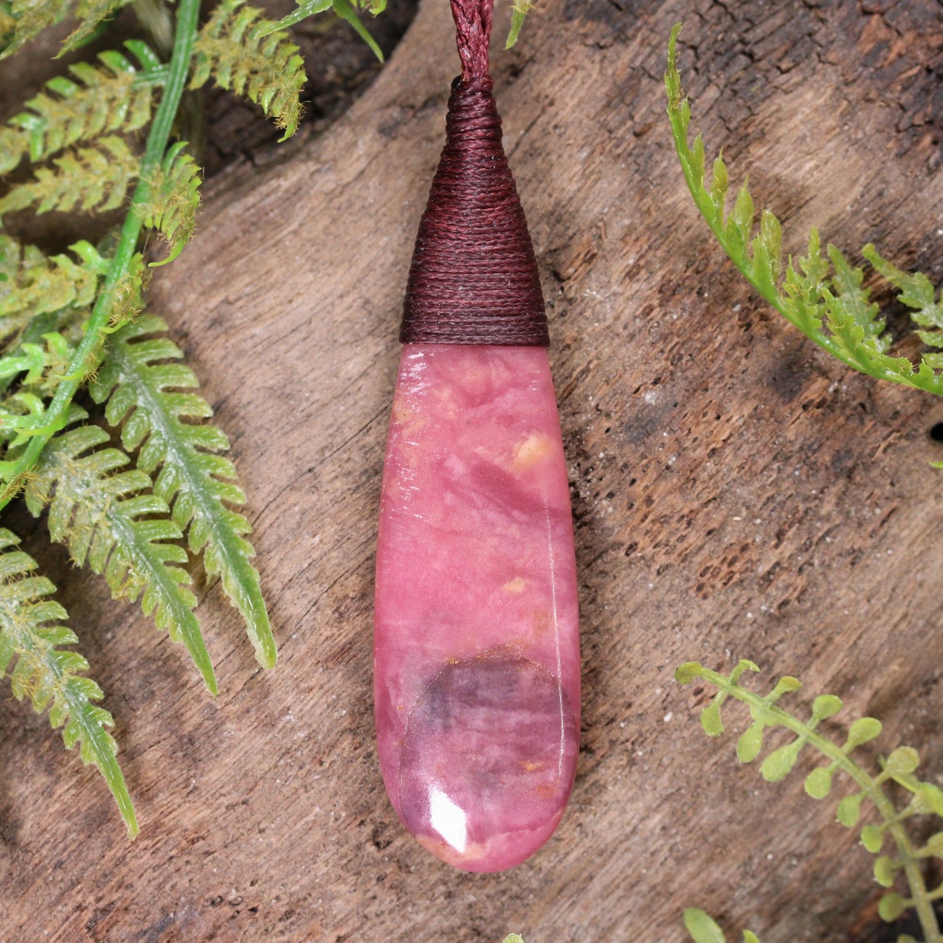 Rhodonite Roimata pendant