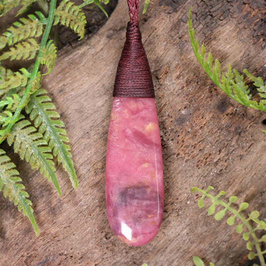 Rhodonite Roimata pendant
