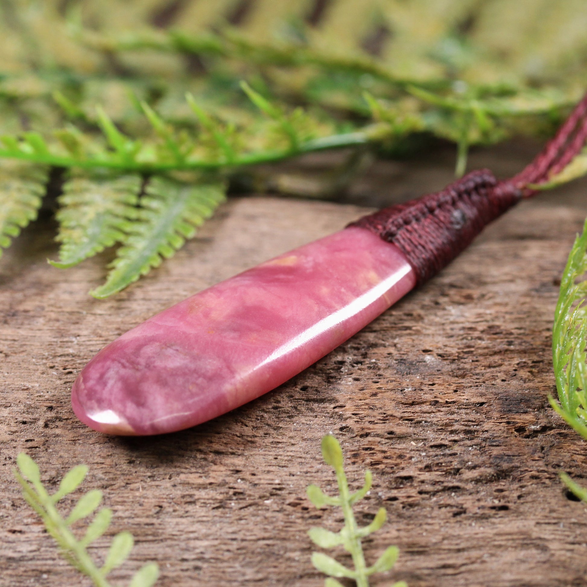 Rhodonite Roimata pendant