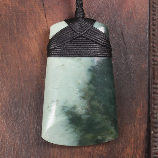 Inanga Pounamu Toki