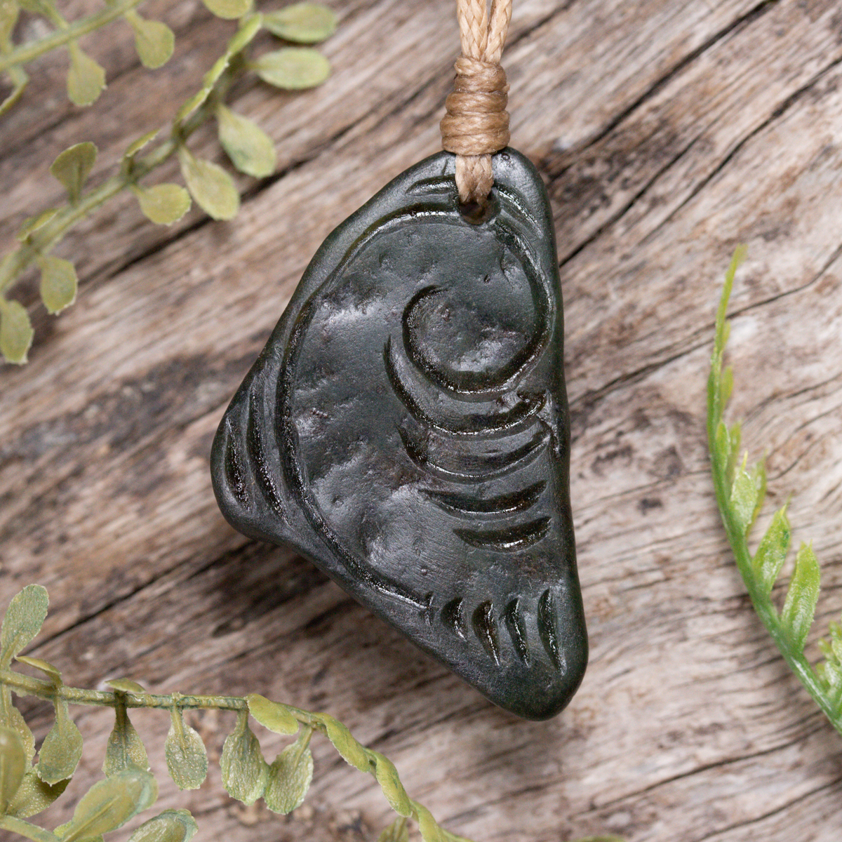 NZ Serpentine Small Freeform Pendant