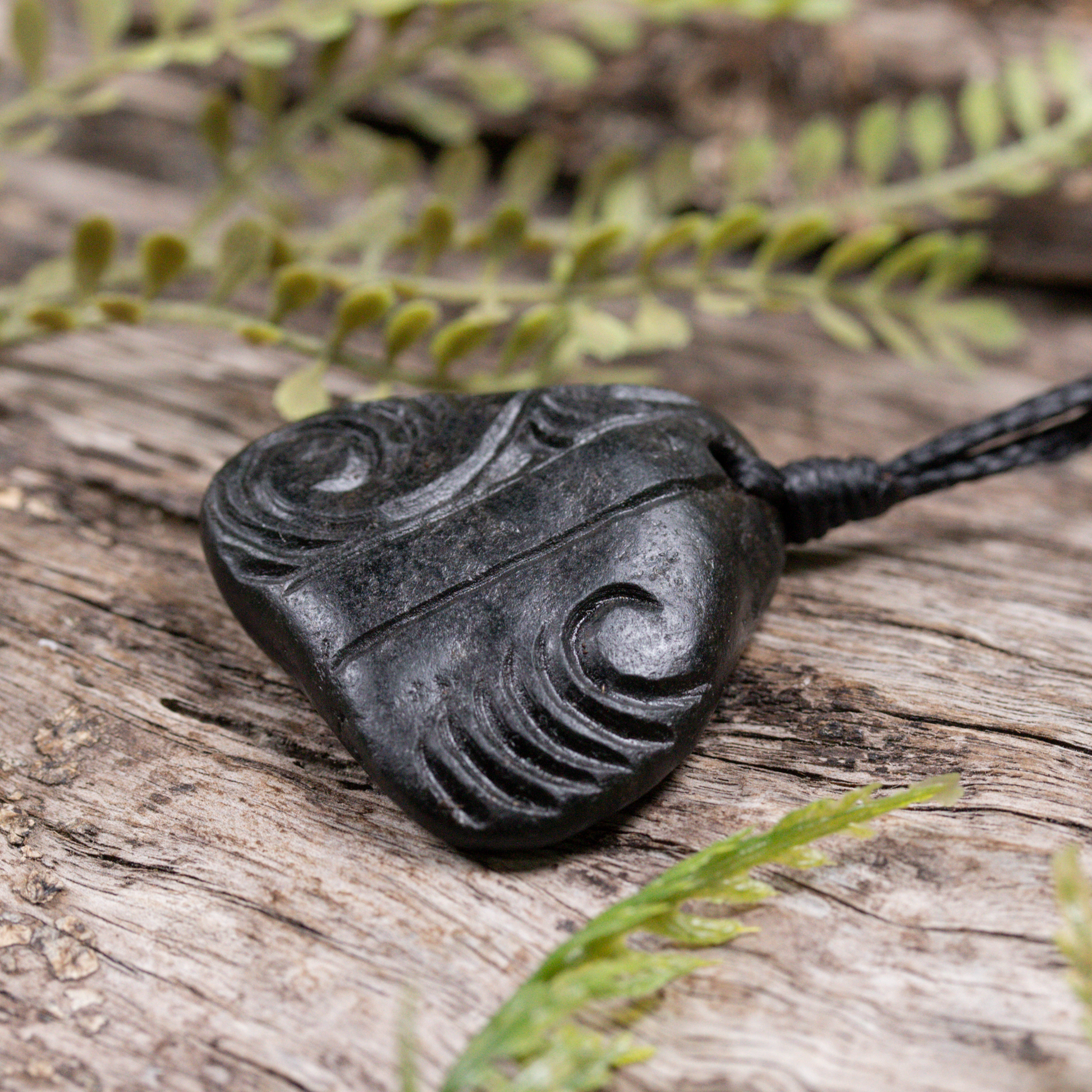 NZ Serpentine Small Freeform Pendant