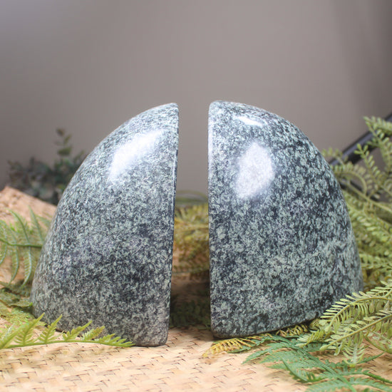 NZ Serpentine Book Ends