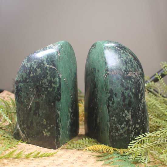 NZ Serpentine Book Ends