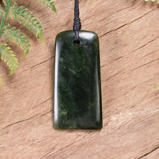NZ Greenstone Small Freeform Toki Pendant Kawakawa Pounamu