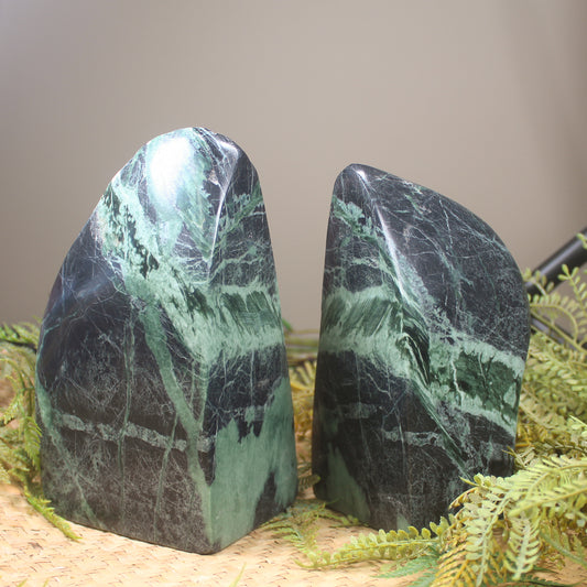 NZ Serpentine Book Ends