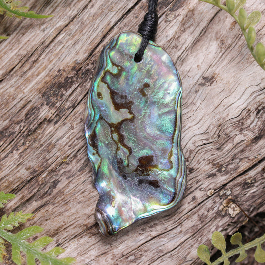 Pāua Shell Small Freeform Pendant