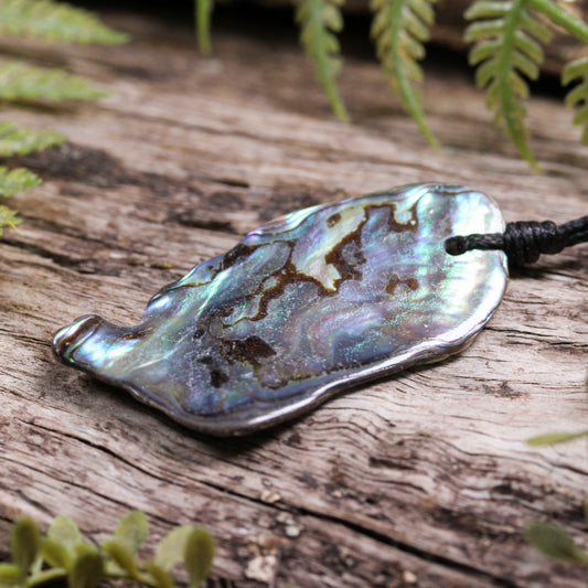Pāua Shell Small Freeform Pendant