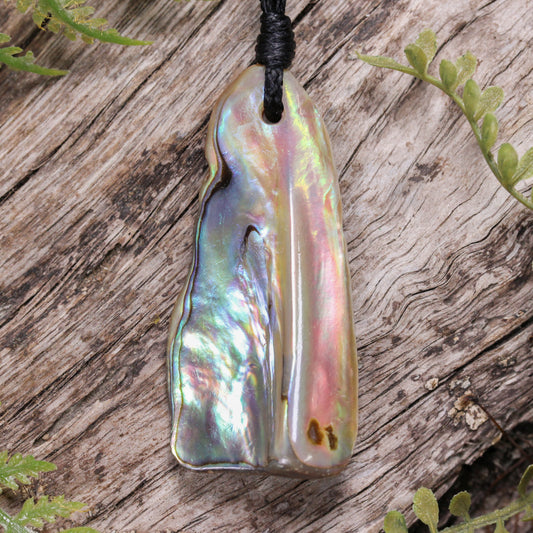 Pāua Shell Small Freeform Pendant