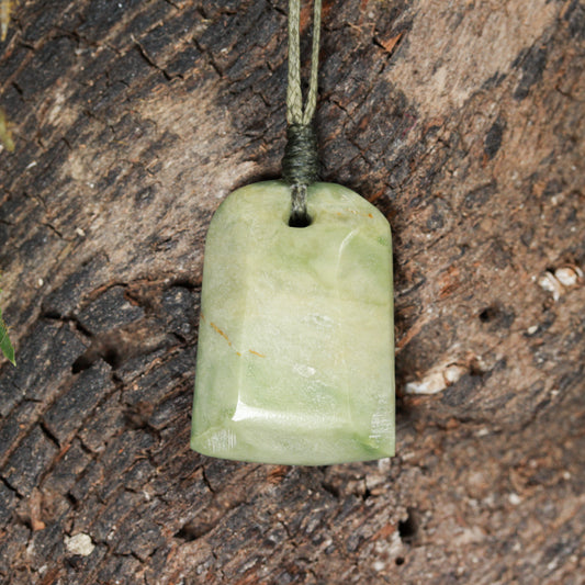NZ Greenstone XSmall Freeform Toki Pendant (BP304) Hapopo Pounamu