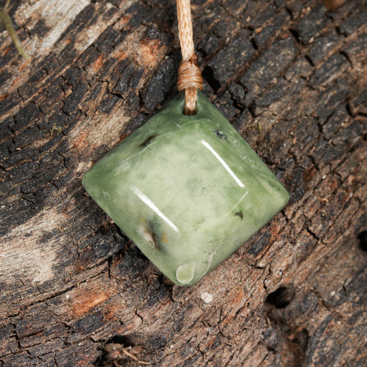 NZ Greenstone XSmall Freeform Pendant (BP297) Hapopo Pounamu