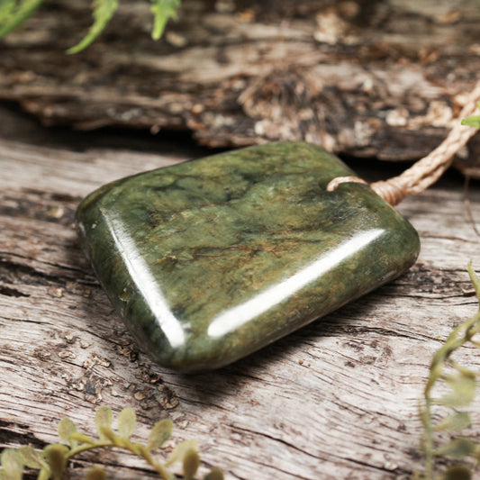 NZ Greenstone Medium Freeform Toki Pendant (BP296) Rimu Pounamu