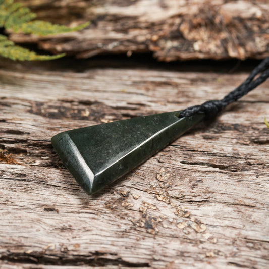 NZ Greenstone XSmall Freeform Toki Pendant (BP316) Rimu Pounamu