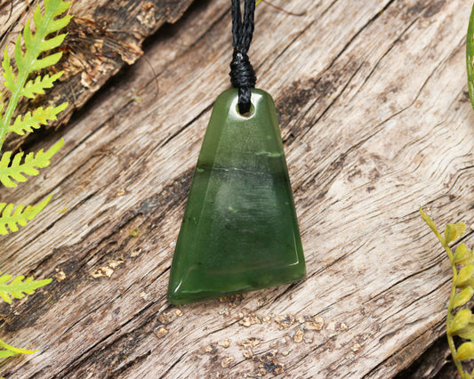 NZ Greenstone Small Freeform Toki Pendant (BN177) Hapopo Pounamu