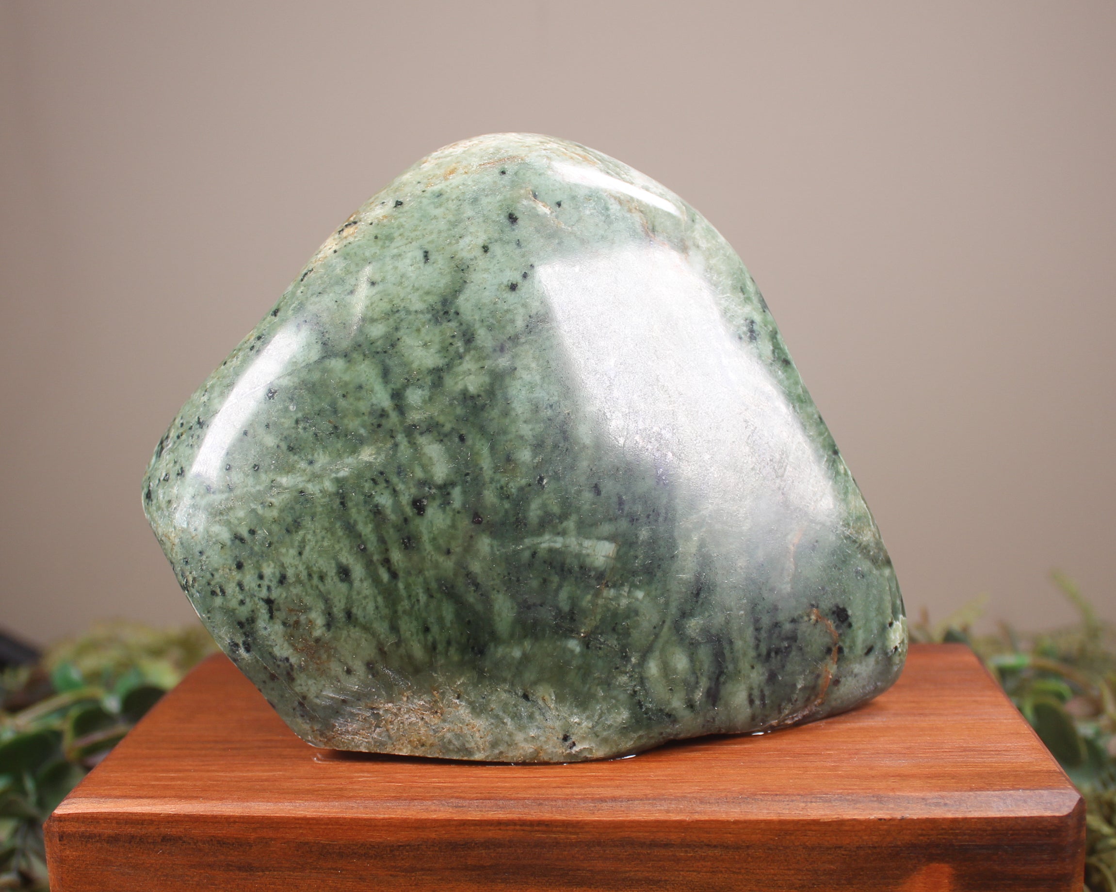 Freeform Pounamu Sculpture - Rimu Pounamu - NZ Greenstone