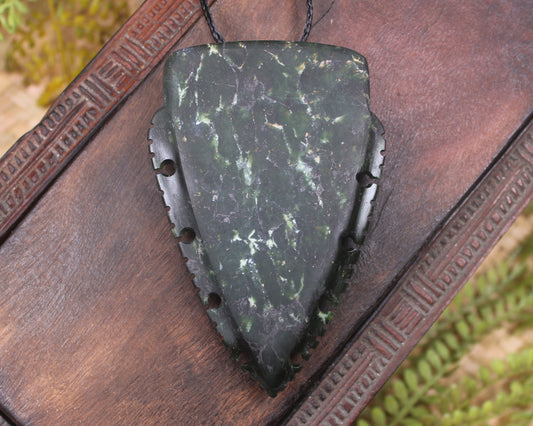 NZ Greenstone Medium Niho Taniwha Tooth Pendant (BN020) Douglas Creek Pounamu