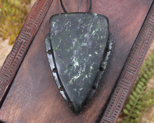 NZ Greenstone Medium Niho Taniwha Tooth Pendant (BN020) Douglas Creek Pounamu