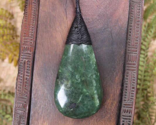 Roimata Teardrop carved from Hapopo Pounamu - NZ Greenstone