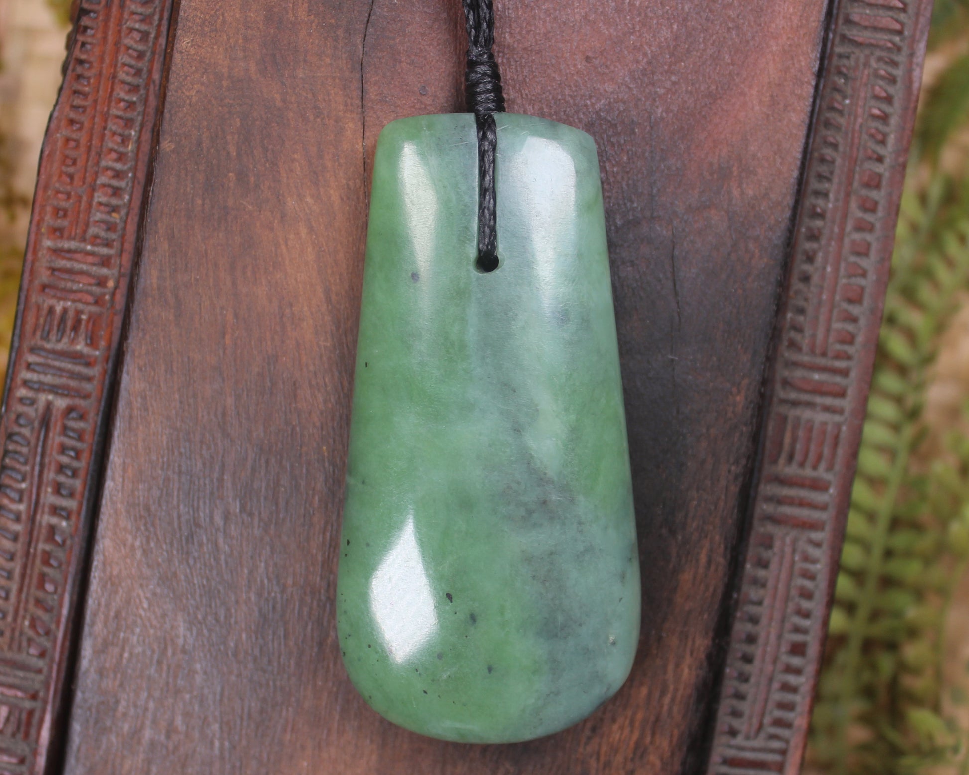 Roimata Teardrop carved from Inanga Pounamu - NZ Greenstone