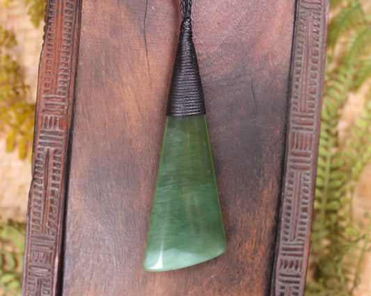 Toki or Adze Pendant carved from Tangiwai Pounamu - NZ Greenstone