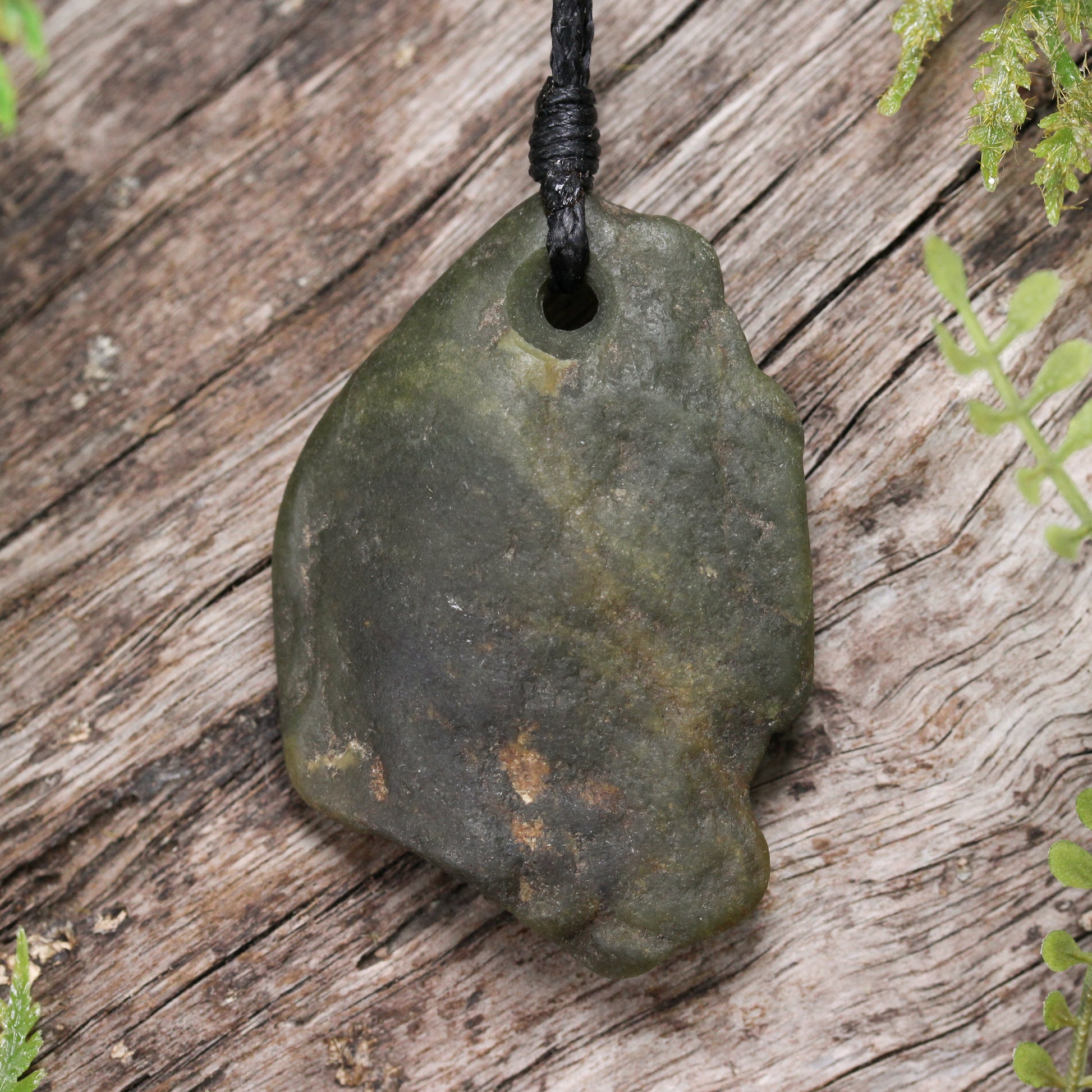 NZ Greenstone Small Freeform Pendant Rimu Pounamu