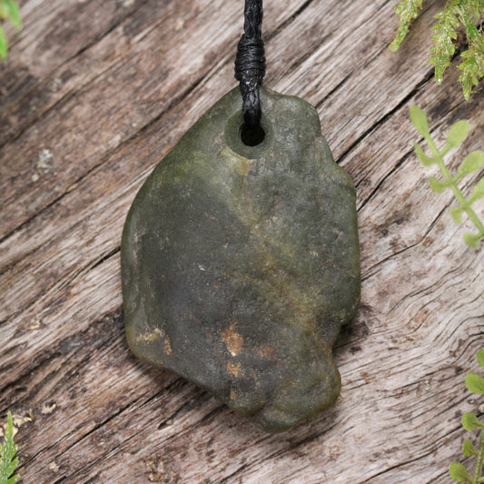 NZ Greenstone Small Freeform Pendant Rimu Pounamu