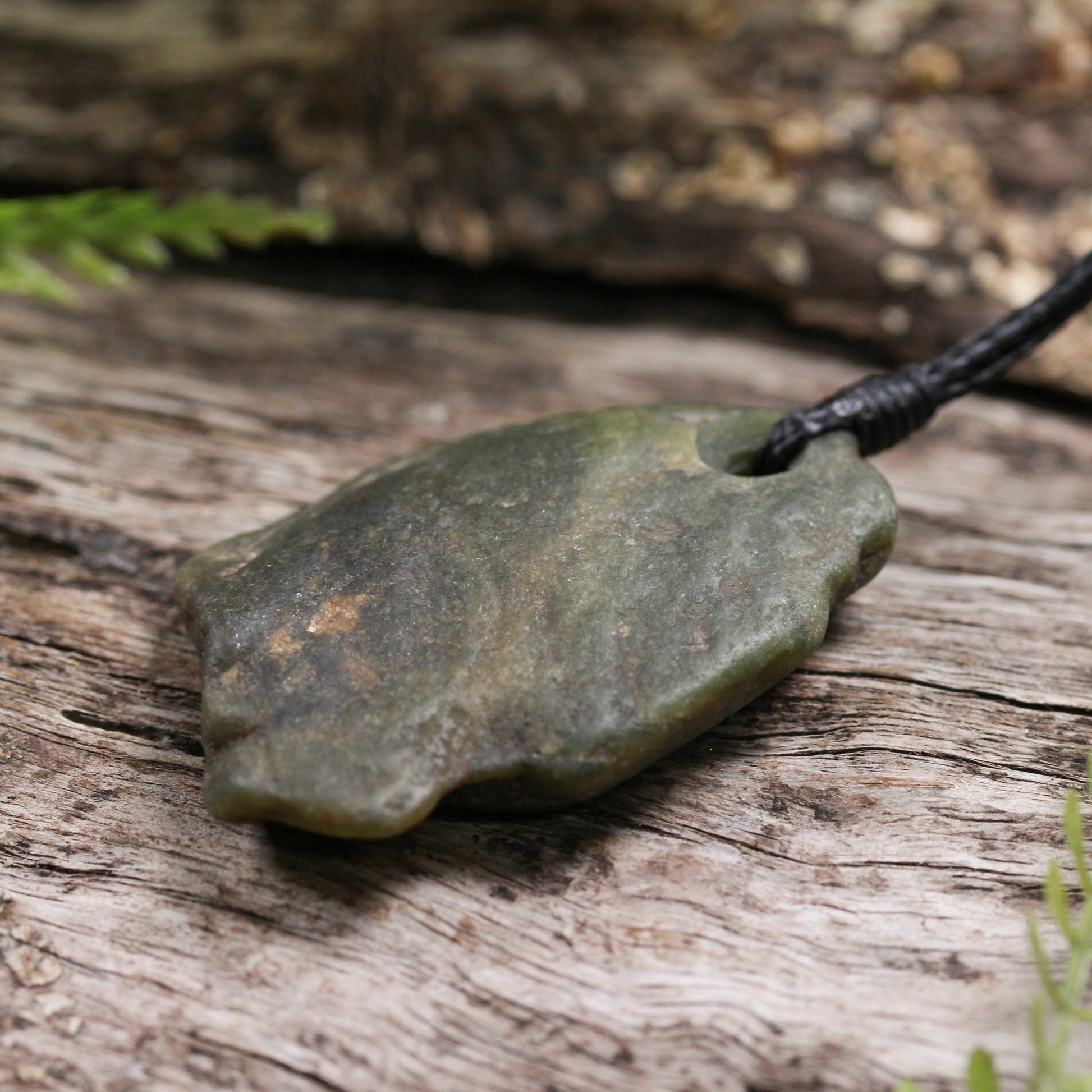 NZ Greenstone Small Freeform Pendant Rimu Pounamu