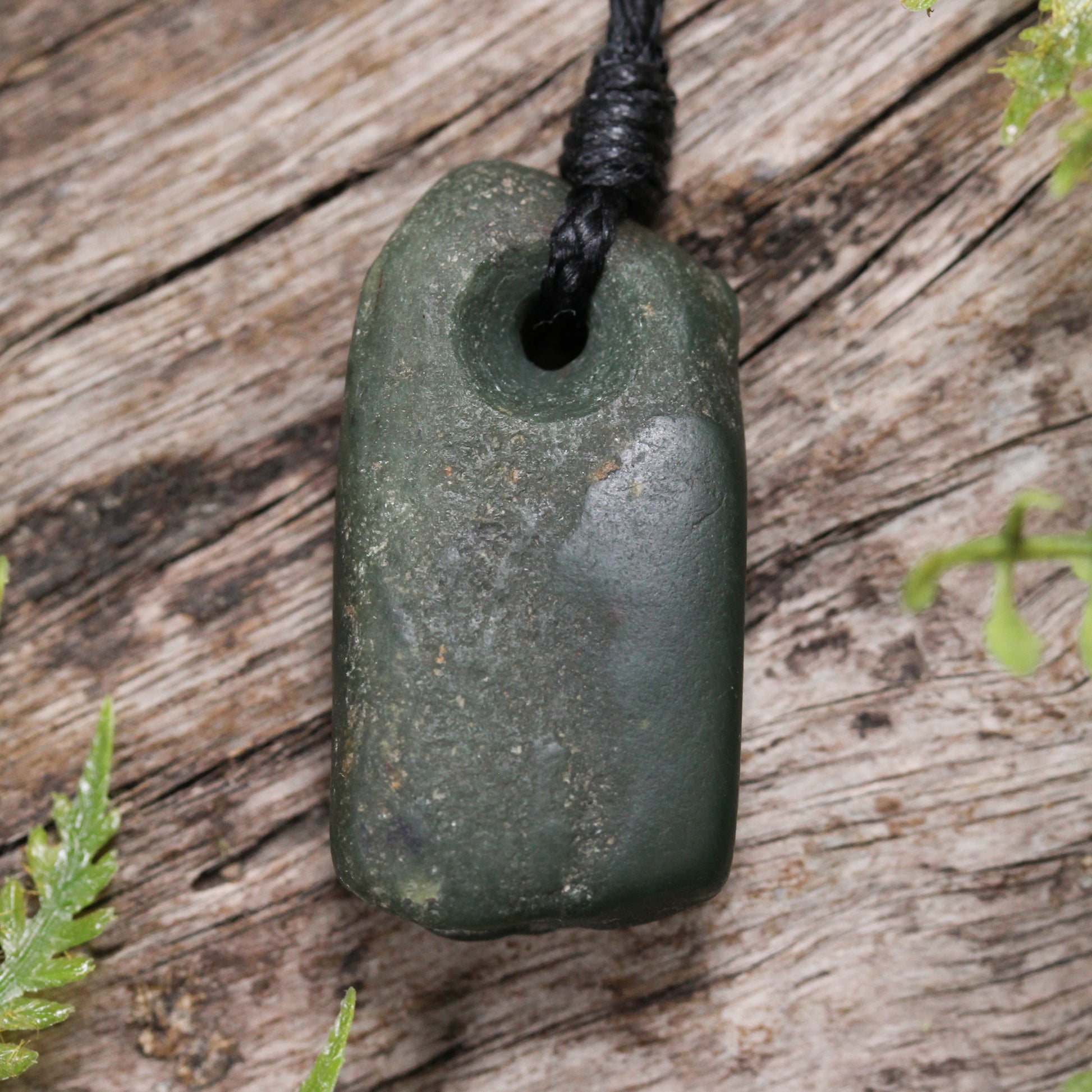 NZ Greenstone XSmall Freeform Pendant Kawakawa Pounamu