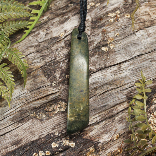 NZ Greenstone Medium Freeform Toki Pendant (BN178) Flower Jade Pounamu
